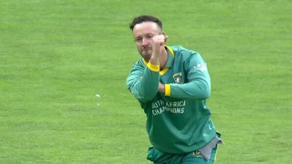 AB de Villiers finally wins a trophy as South Africa Champions crush Pakistan in WCL final - WATCH