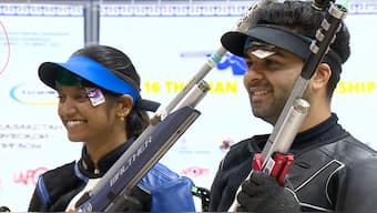 Arjun Babuta and Elavenil Valarivan won gold at Asian Shooting Championship. Image: NRAI