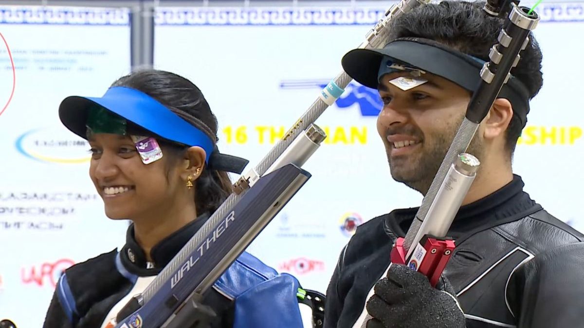 Arjun Babuta and Elavenil Valarivan clinch gold at Asian Shooting Championship 2025 Arjun Babuta and Elavenil Valarivan clinch gold at Asian Shooting Championship 2025