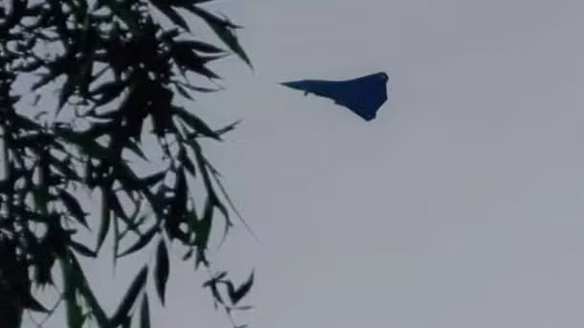 Images of a mysterious stealth aircraft spark speculation about China’s next-generation fighter or drone. Image Courtesy: X Images of a mysterious stealth aircraft spark speculation about China’s next-generation fighter or drone. Image Courtesy: X