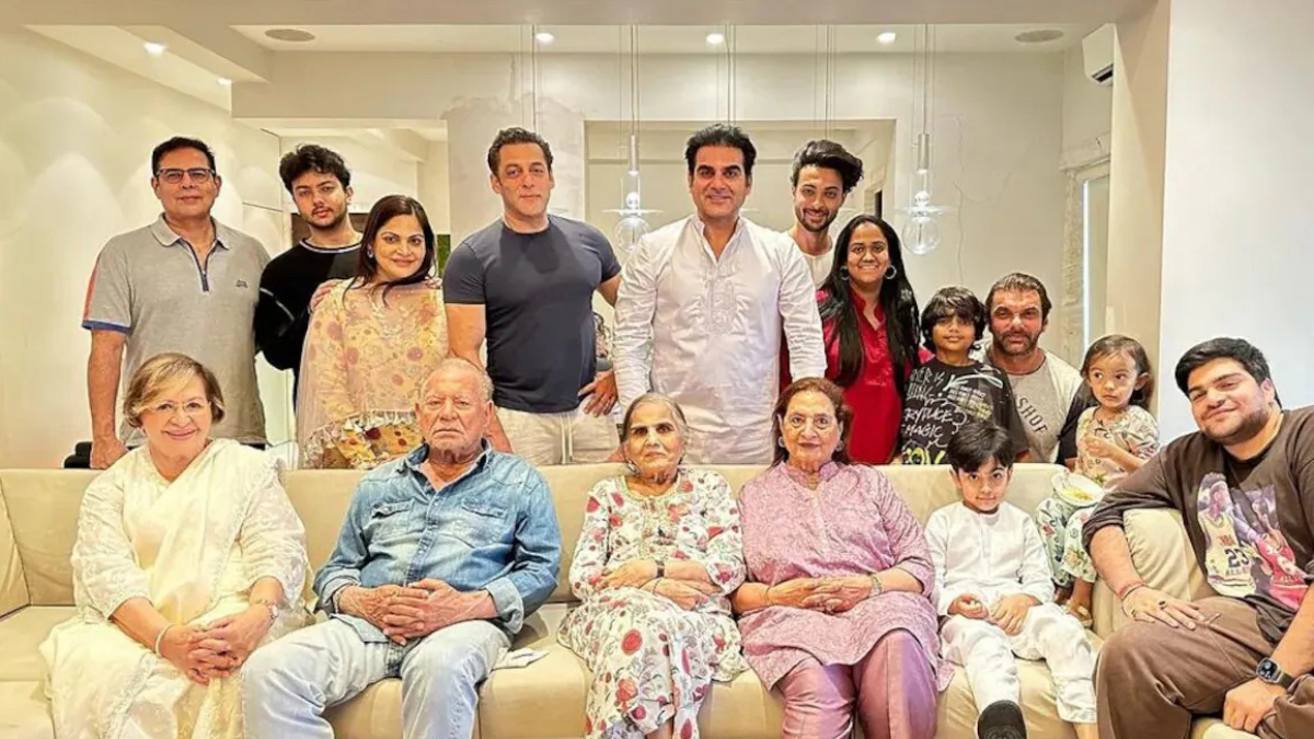 Veteran writer Salim Khan breaks silence if his family has ever consumed beef: 'It's eaten by most Muslims but...' Veteran writer Salim Khan breaks silence if his family has ever consumed beef: 'It's eaten by most Muslims but...'