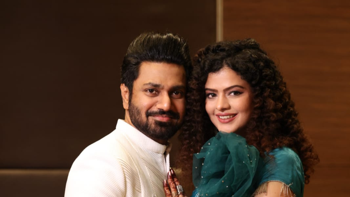 Mithoon and Palak Muchhal sign their first tour across India together for Rs 10 crore Mithoon and Palak Muchhal sign their first tour across India together for Rs 10 crore