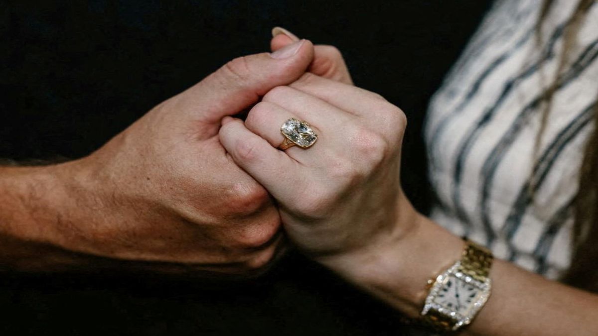 Does Taylor Swift’s engagement ring have an India connection?