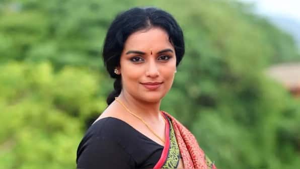 Shah Rukh Khan & Aamir Khan’s co-star lands in legal trouble for earning money via obscene films, all you need to know about her