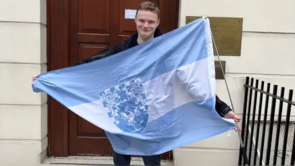 Welcome to Verdis: The tiny nation created of just 400 people by a 20-year-old