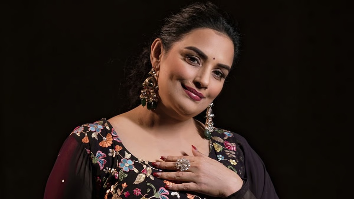 Kerala HC orders interim stay on proceedings in FIR against actor Shwetha Menon Kerala HC orders interim stay on proceedings in FIR against actor Shwetha Menon