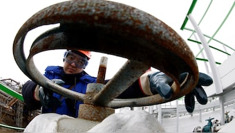 An employee works at the Bashneft - Novoil refinery in the city of Ufa. Reuters