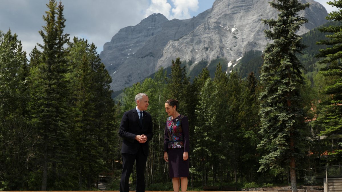 When Carney meets Sheinbaum, a worry for Canada and Mexico: How to shake hands without provoking Trump?
