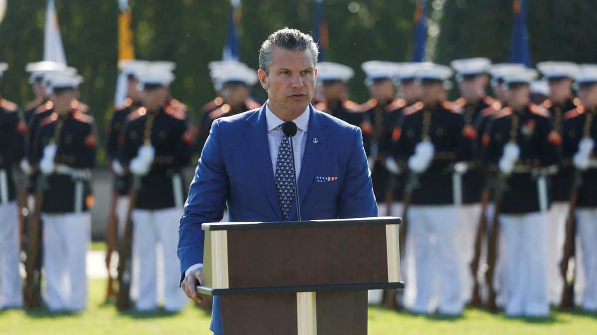FirstUp: Top US generals to meet at Quantico, US govt shutdown deadline today....The big news