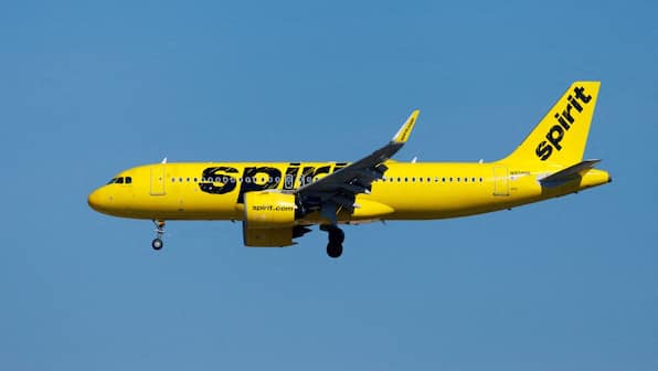 US govt shutdown continues to impact flights due to air traffic control staffing crisis