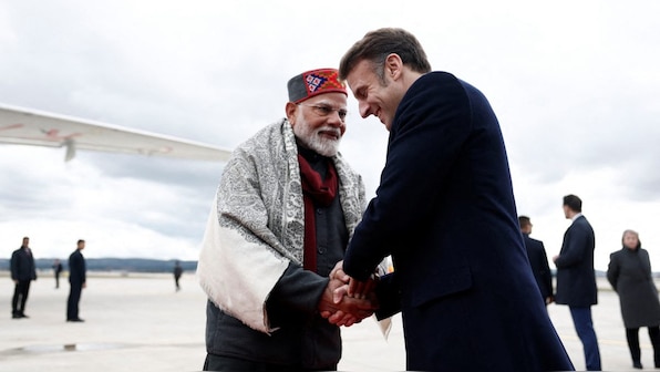 'India-France partnership key to global peace': PM Modi speaks with Macron, discusses Ukraine conflict