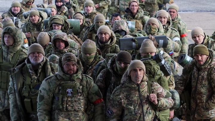 How Russian troops are struggling with 'mouse fever' that causes bleeding from the eyes How Russian troops are struggling with 'mouse fever' that causes bleeding from the eyes