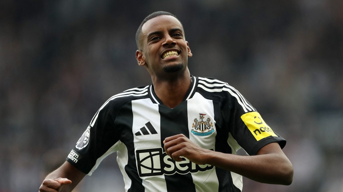 <div>Alexander Isak drama ends as Liverpool's British record fee is accepted by Newcastle: Report</div>