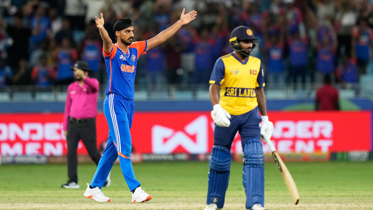 India vs Sri Lanka LIVE Score, Asia Cup 2025: Arshdeep's brilliance helps India pip Sri Lanka in Super Over India vs Sri Lanka LIVE Score, Asia Cup 2025: Arshdeep's brilliance helps India pip Sri Lanka in Super Over