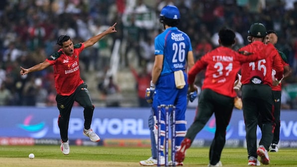 Improved Bangladesh pip Afghanistan in thriller to keep Asia Cup Group B wide open