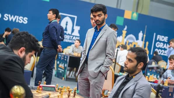 Heavy lies the crown: Gukesh's reign as world champion begins to mirror Ding Liren’s struggles