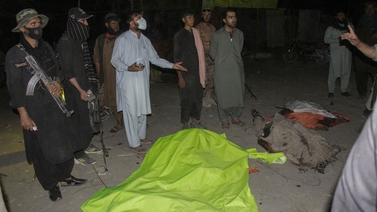 In this picture taken on September 18, 2025, security personnel stand beside the bodies of victims who died in a blast near the Pakistan-Afghanistan border in Chaman as at least 11 people were killed in two bomb blasts in Pakistan's Balochistan province. (Photo: Abdul Basit/AFP) In this picture taken on September 18, 2025, security personnel stand beside the bodies of victims who died in a blast near the Pakistan-Afghanistan border in Chaman as at least 11 people were killed in two bomb blasts in Pakistan's Balochistan province. (Photo: Abdul Basit/AFP)