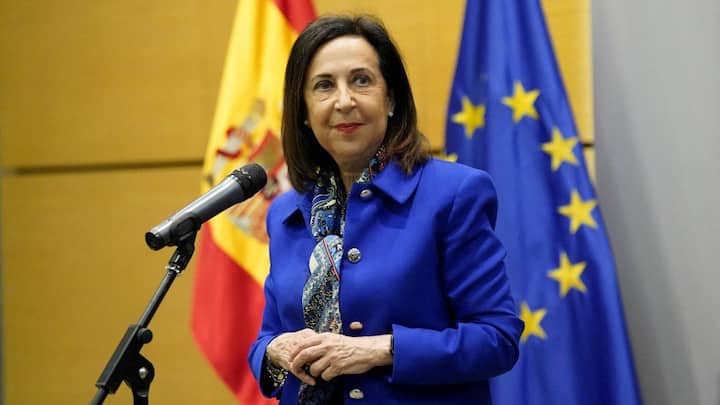 Spain's defence minister's plane suffers GPS disturbance near Russian military exclave