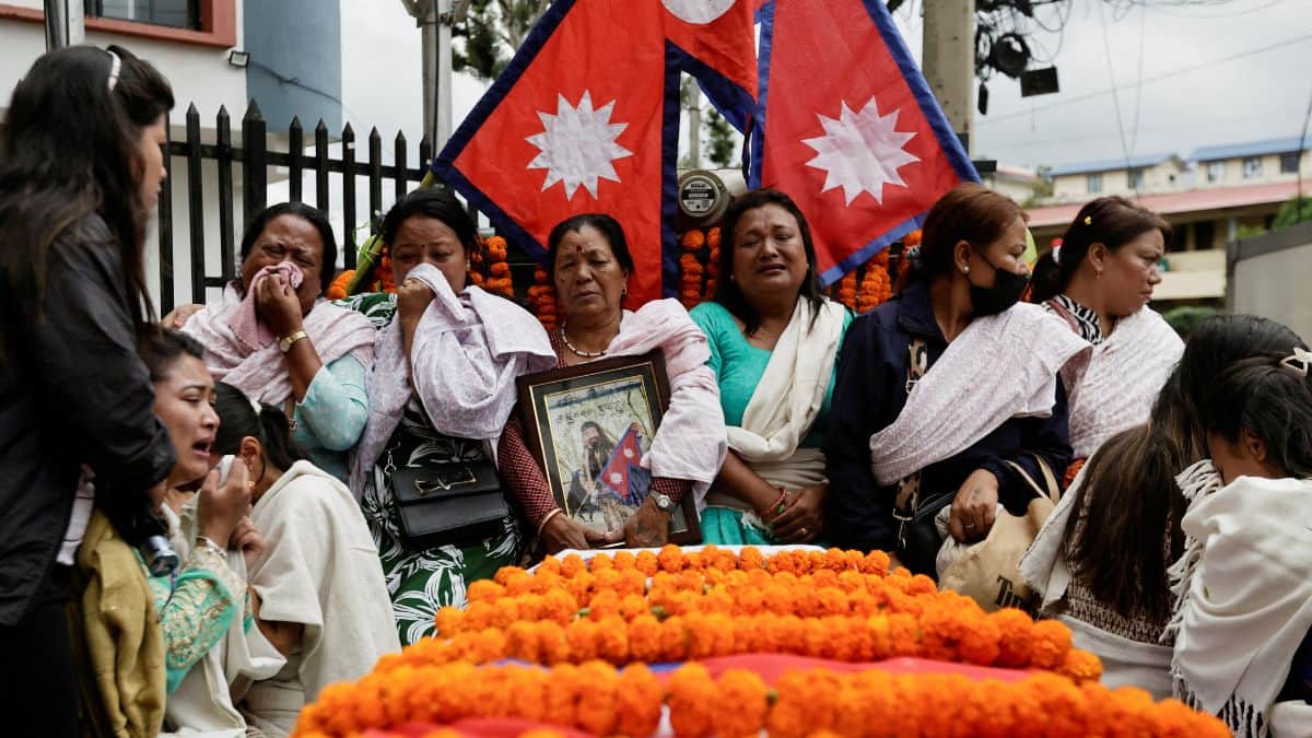 <div>Nepal police used live bullets to shoot protesters in head & chest: Postmortem reports</div>