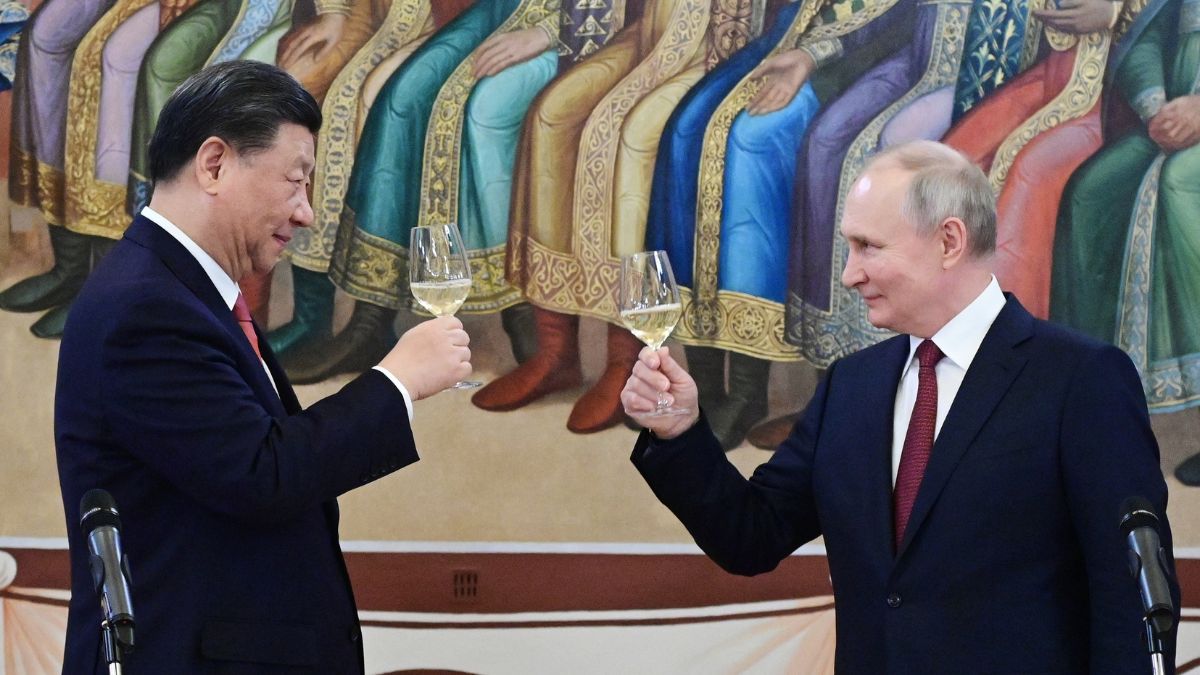 Russian President Vladimir Putin and China's President Xi Jinping make a toast during a reception following their talks at the Kremlin in Moscow on March 21, 2023. (Photo: Pavel Byrkin/Sputnik/AFP) Russian President Vladimir Putin and China's President Xi Jinping make a toast during a reception following their talks at the Kremlin in Moscow on March 21, 2023. (Photo: Pavel Byrkin/Sputnik/AFP)
