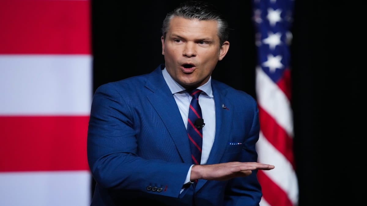 <div>US military must fix 'decades of decay', scrap 'woke' agenda, says Hegseth in speech to top brass</div>