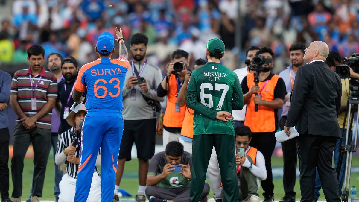 Pakistan had alleged that match referee Andy Pycroft asked captain Salman Agha to skip handshakes with Suryakumar Yadav at toss. Image: AP
Pakistan had alleged that match referee Andy Pycroft asked captain Salman Agha to skip handshakes with Suryakumar Yadav at toss. Image: AP