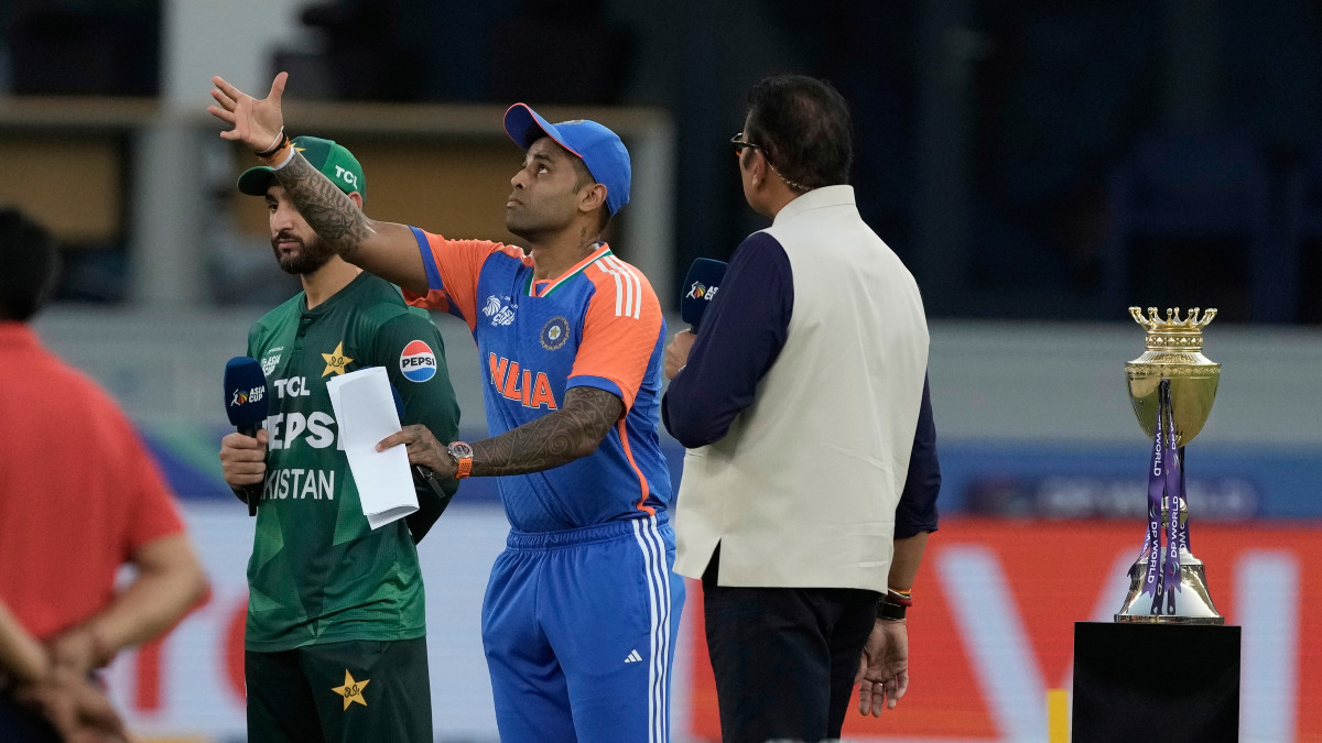 India captain Suryakumar Yadav and his Pakistani counterpart Salman Ali Agha at the toss during their Asia Cup clash. Image: AP India captain Suryakumar Yadav and his Pakistani counterpart Salman Ali Agha at the toss during their Asia Cup clash. Image: AP