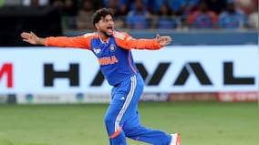 India vs Pakistan Asia Cup Match LIVE Score: Kuldeep strikes twice in one over, Pakistan in deep trouble