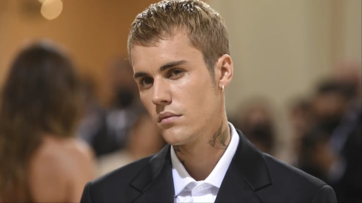 Justin Bieber announces ‘Swag ll’ will arrive Friday Justin Bieber announces ‘Swag ll’ will arrive Friday