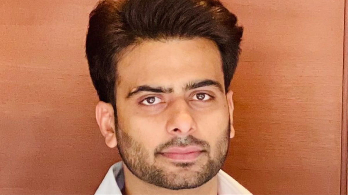 Punjabi music star Mankirt Aulakh donates Rs 5 crore & 100 tractors for Punjab Flood Relief Punjabi music star Mankirt Aulakh donates Rs 5 crore & 100 tractors for Punjab Flood Relief