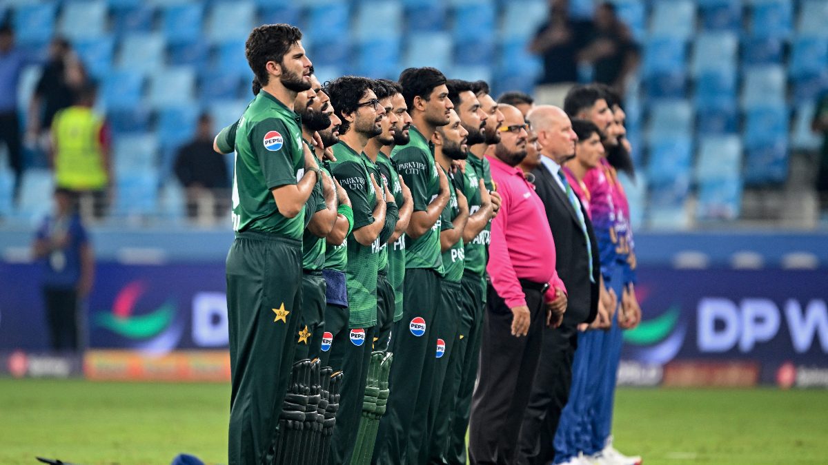 Murali Kartik, Harsha Bhogle take dig at Pakistan after Asia Cup boycott threat fails: 'It makes you look weak' Murali Kartik, Harsha Bhogle take dig at Pakistan after Asia Cup boycott threat fails: 'It makes you look weak'