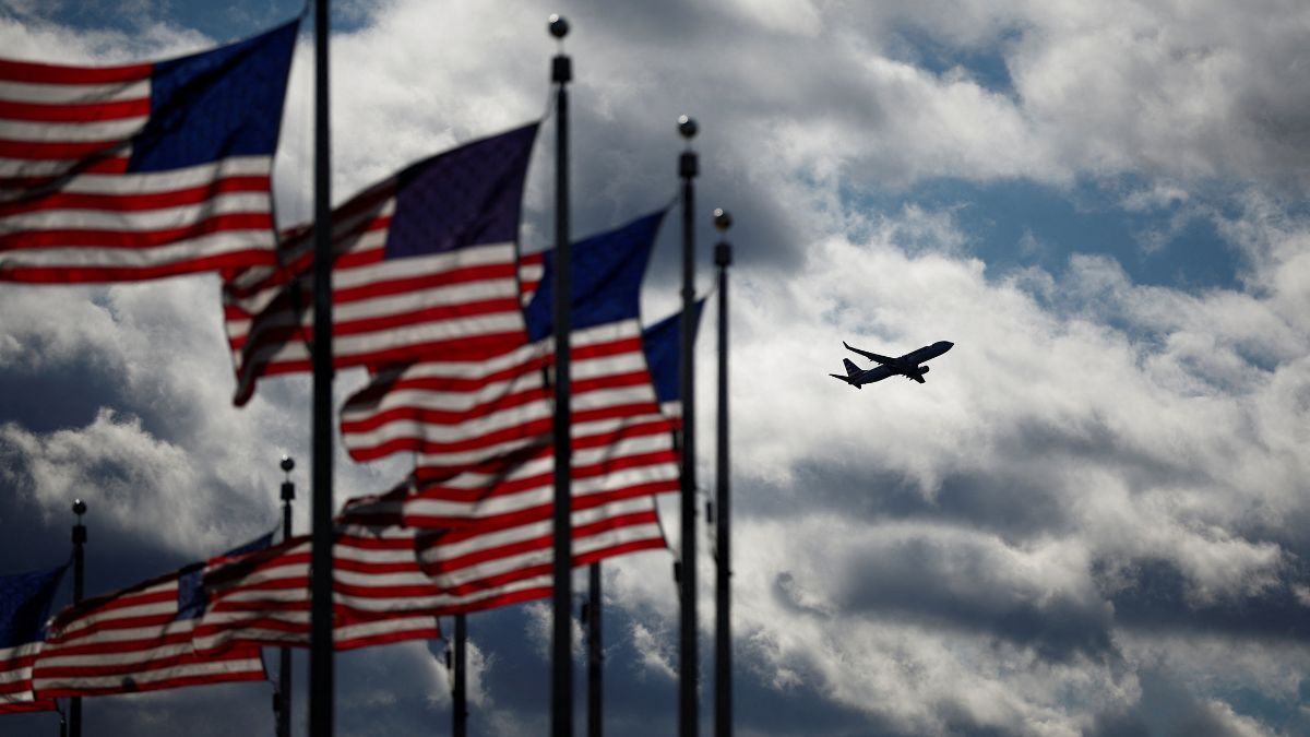A Boeing 737-823 operated by American Airlines takes off from the Reagan National Airport as US flags flutter in Washington, US, November 23, 2024. File Image/Reuters A Boeing 737-823 operated by American Airlines takes off from the Reagan National Airport as US flags flutter in Washington, US, November 23, 2024. File Image/Reuters