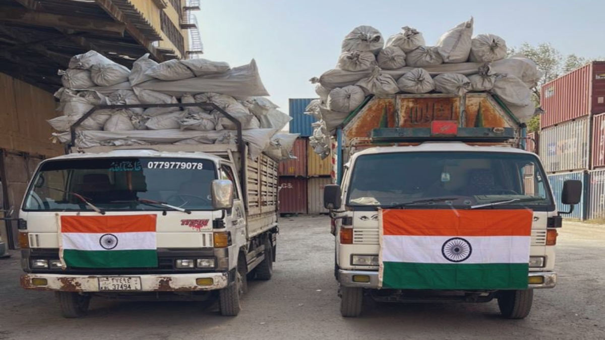 Jaishankar speaks to Afghan FM Muttaqi as India sends 1000 tents, 15 tonnes of food to quake-hit Afghanistan Jaishankar speaks to Afghan FM Muttaqi as India sends 1000 tents, 15 tonnes of food to quake-hit Afghanistan
