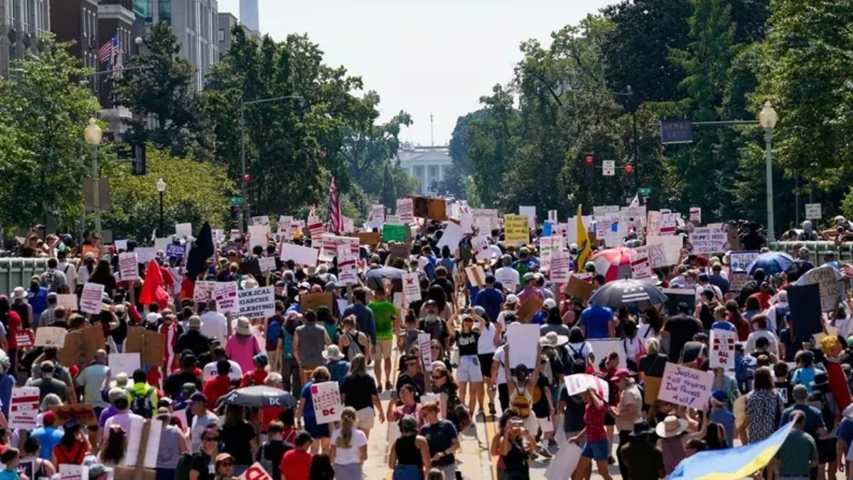 Washington DC Residents Protest Against Trump’s Troop Deployment to the City – Firstpost