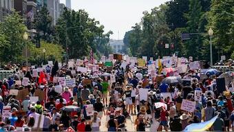 Demonstrators march toward the White House during the “We Are All D.C.” protest against National Guard troops in Washington, D.C., US, on September 6, 2025. (Reuters)
