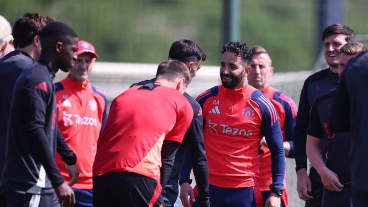 Shocker for Manchester United fans as 'bomb squad' member is included in Ruben Amorim's squad for 2025-26 season Shocker for Manchester United fans as 'bomb squad' member is included in Ruben Amorim's squad for 2025-26 season