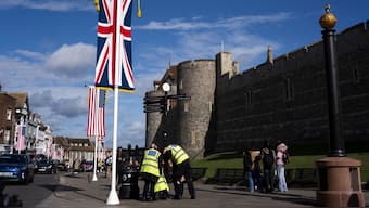 Thames Valley Police officers from their Specialist Search Unit carry out security searches in Windsor ahead of the state visit by US President Donald Trump, September 12, 2025. File Image/Pool via Reuters