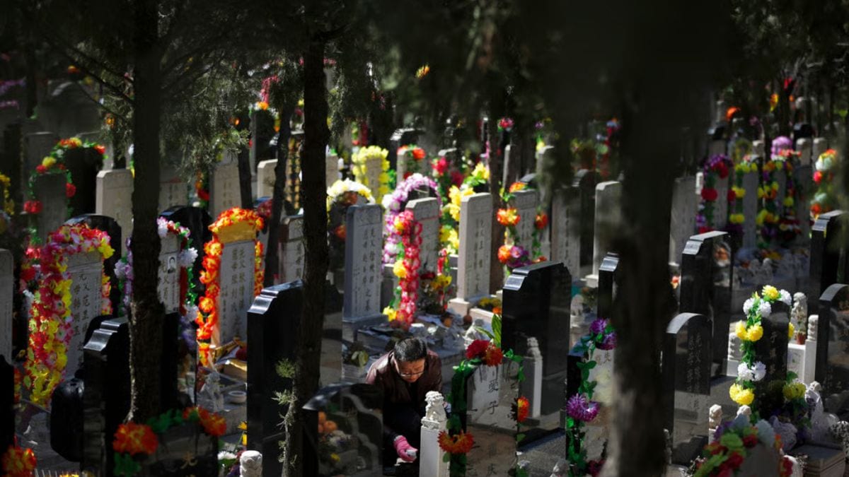 <div>China's death care economy faces the brunt of slowdown</div>