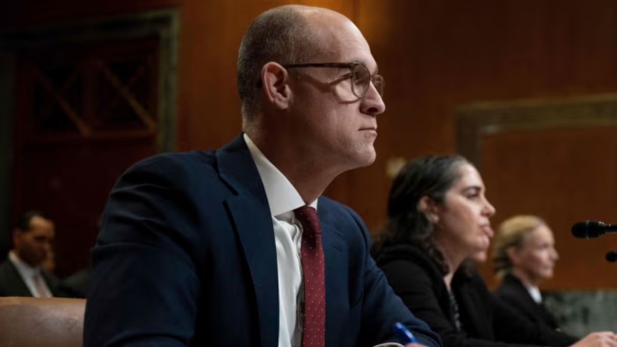 <div>While China paraded its military, US and Taiwans defence officials held secret talks in Alaska: Report</div> <div>While China paraded its military, US and Taiwan's defence officials held secret talks in Alaska: Report</div>