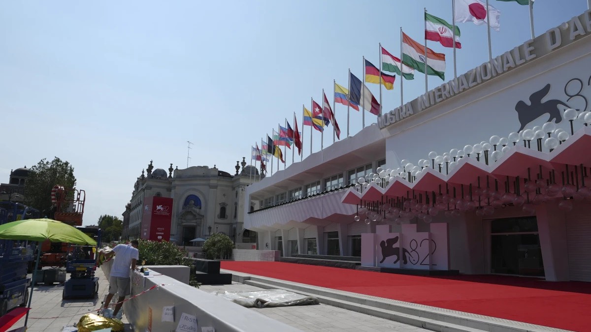 Kathryn Bigelow unveils political thriller 'A House of Dynamite' at Venice Film Festival Kathryn Bigelow unveils political thriller 'A House of Dynamite' at Venice Film Festival