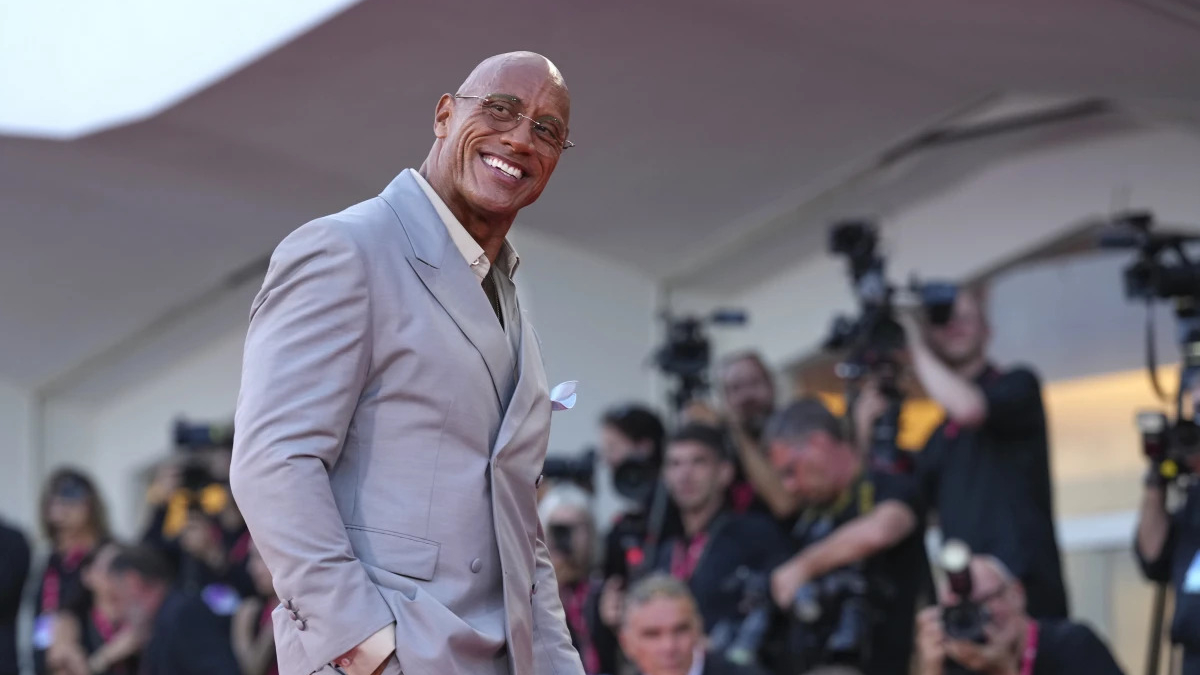 Oscar buzz builds for Dwayne Johnson's role as Mark Kerr in 'The Smashing Machine' Oscar buzz builds for Dwayne Johnson's role as Mark Kerr in 'The Smashing Machine'