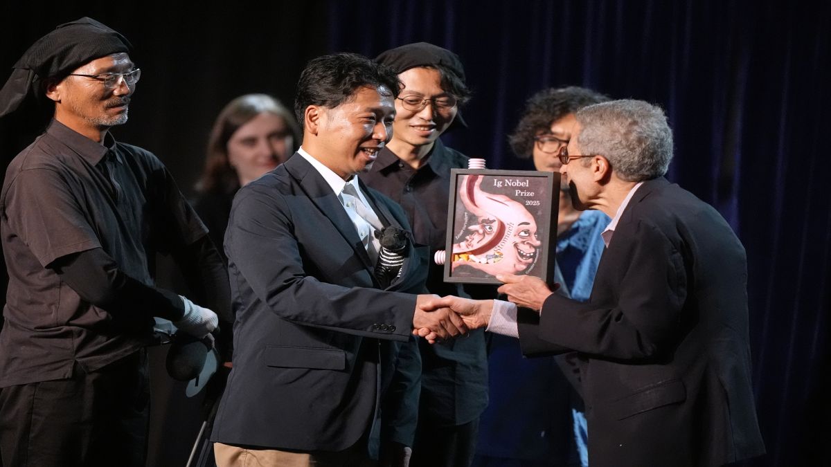 general From Zebra cows to pizza-eating lizards, the winners of the Ig Nobel are… general From Zebra cows to pizza-eating lizards, the winners of the Ig Nobel are…