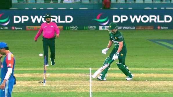 Nawaz caught napping as Suryakumar Yadav shows great presence of mind to execute perfect run-out - WATCH