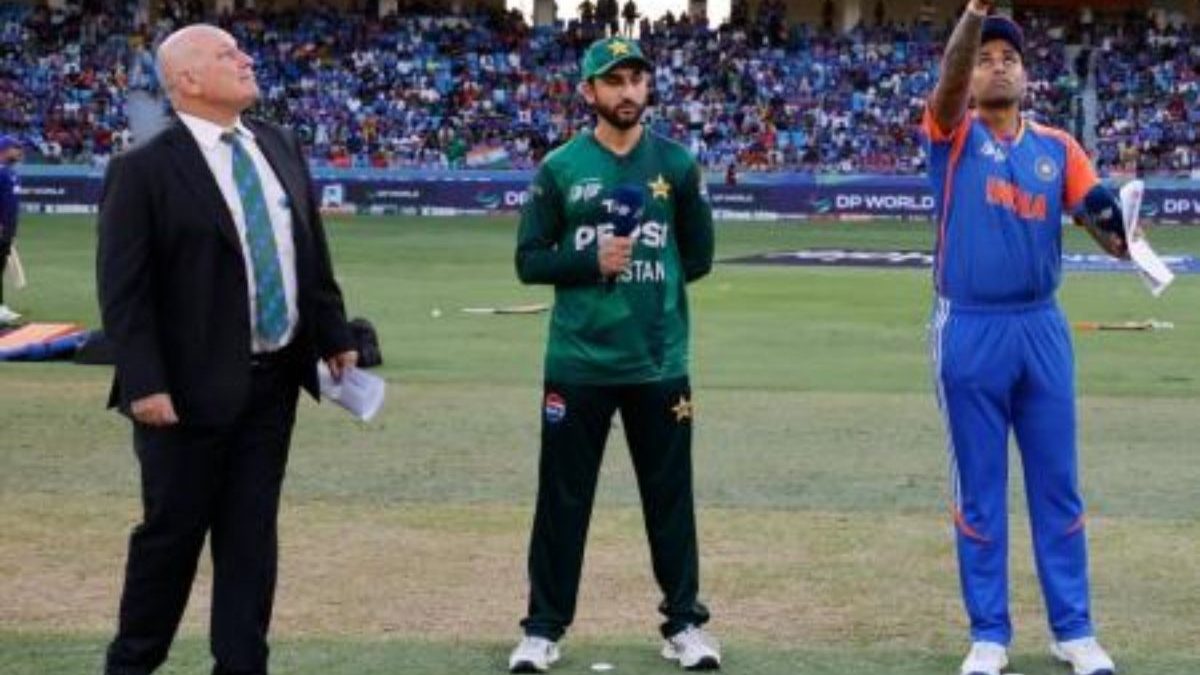 ICC stands firm: Andy Pycroft again referee for India vs Pakistan match after handshake controversy ICC stands firm: Andy Pycroft again referee for India vs Pakistan match after handshake controversy
