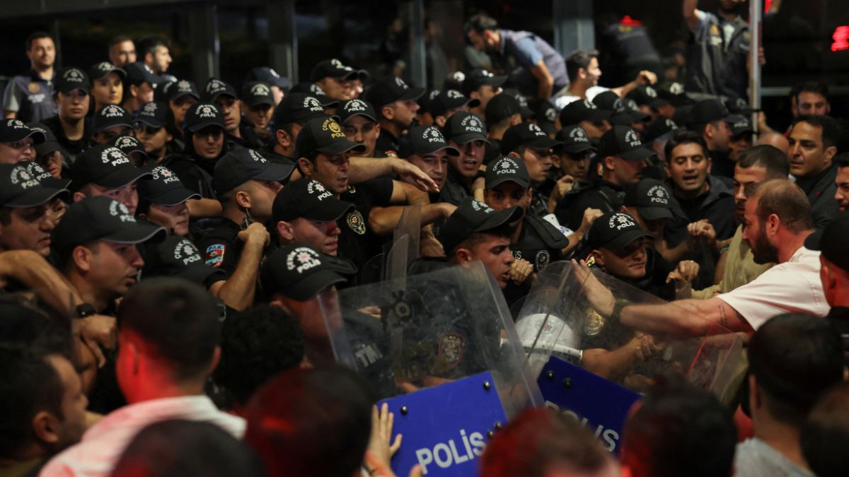 Erdogan crackdown continues: Turkey detains 13 linked to Ankara local body run by rival party