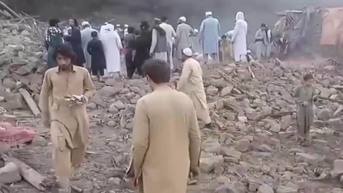 Why did Pakistan air force bomb its own villages in Khyber Pakhtunkhwa?