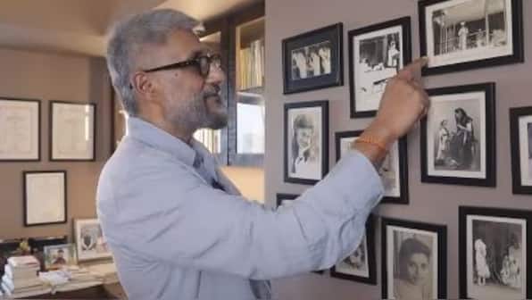 Actor Sourav Das touches 'The Bengal Files' director Vivek Agnihotri's feet after distancing himself from the film