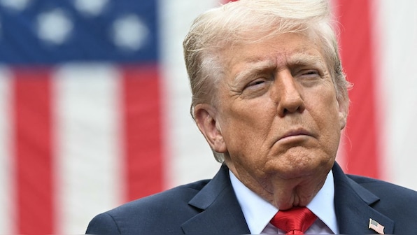 After bruised hands, now droopy face: What’s going on with Donald Trump?