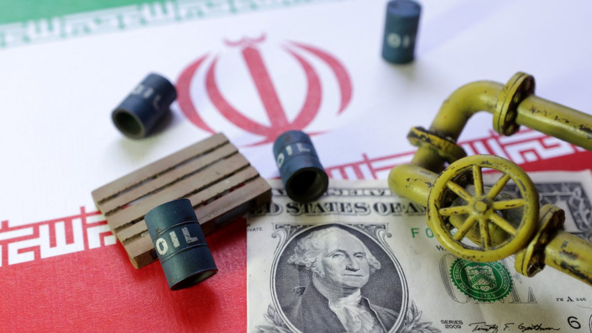 US targets China-Iran energy trade, sanctions firms exporting Iranian oil and gas US targets China-Iran energy trade, sanctions firms exporting Iranian oil and gas