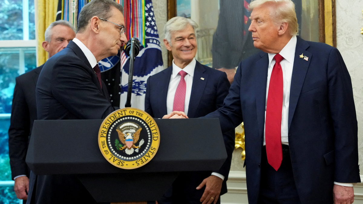 US President Donald Trump made the announcement on Tuesday from the Oval Office. He was accompanied by Pfizer CEO Albert Bourla. Reuters US President Donald Trump made the announcement on Tuesday from the Oval Office. He was accompanied by Pfizer CEO Albert Bourla. Reuters